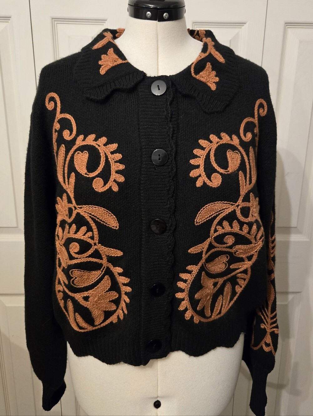 FARM Rio Sweater Size XL